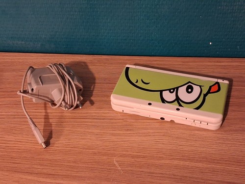 Nintendo 3ds yoshi - xl,